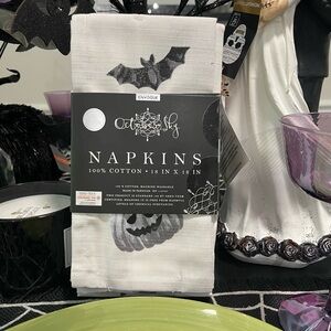 Set of 6 18 x 18 October Sky Halloween cloth  Napkins.   Bat and pumpkin pattern